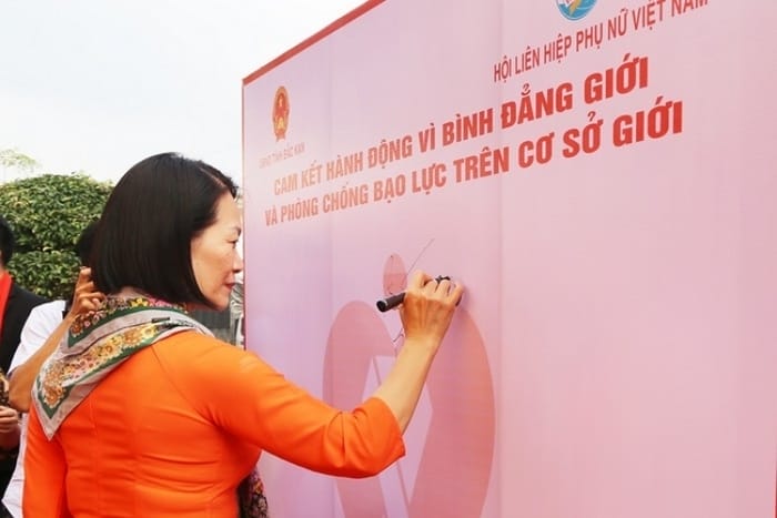 Những hoạt động nổi bật hưởng ứng 25/11 là ngày gì?