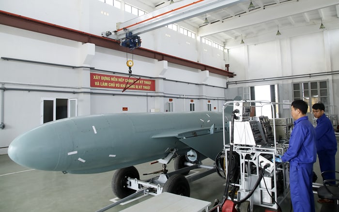 Tiểu đoàn bảo đảm kỹ thuật 354 được thành lập